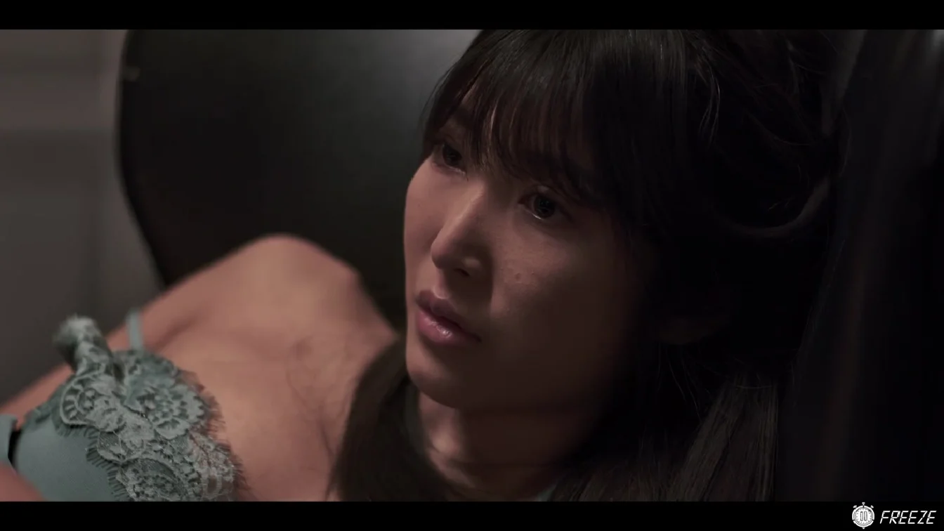 Preview of Freeze Emiri Momota Silence In The Library XXX